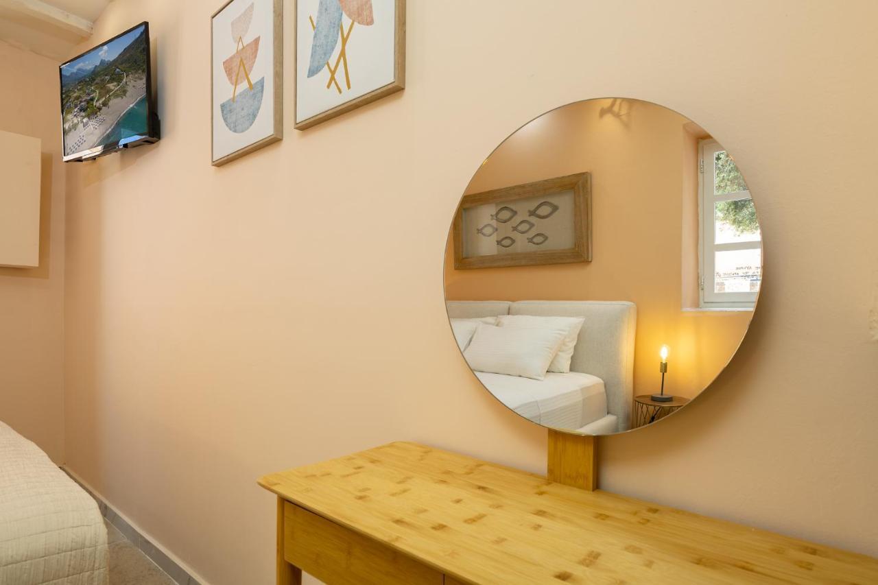 Ydragogeio Rooms Old Town Chania  ภายนอก รูปภาพ