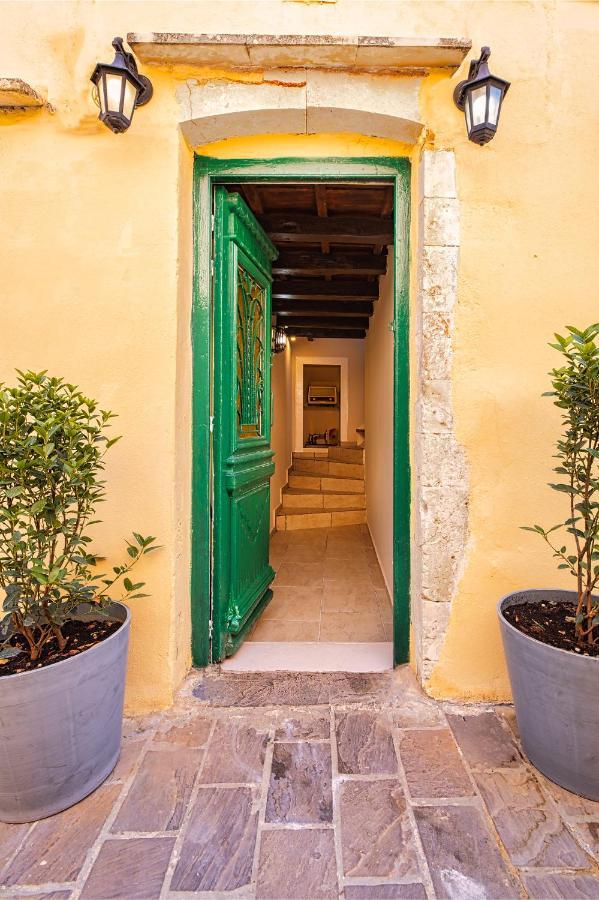 Ydragogeio Rooms Old Town Chania  ภายนอก รูปภาพ